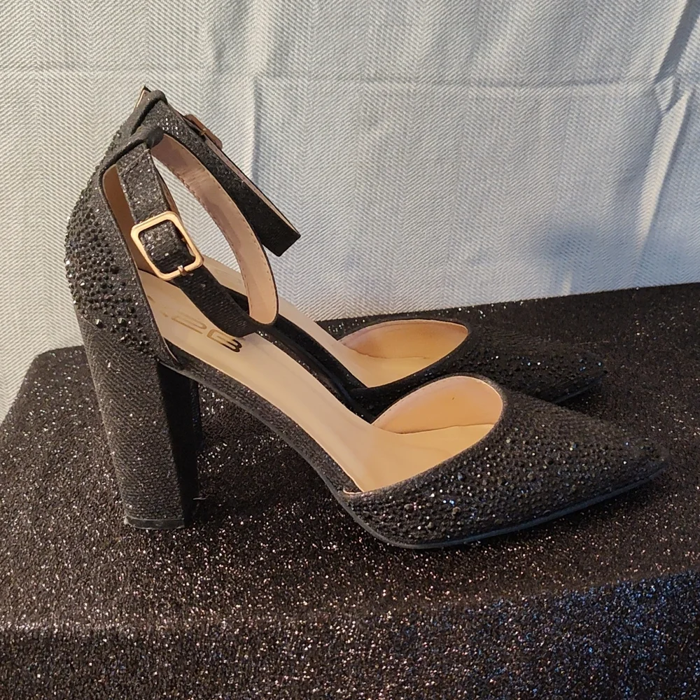 X2B Shoes - Picture 2 of 6